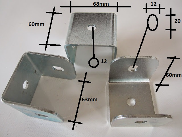 STAFFE X STRUTTURE IN FERRO ZINCATO 60 X 60 MM