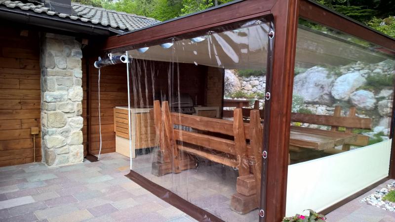 CHIUSURA BAITA IN LEGNO