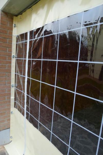 TELO AGGANCIATO SUL MURO DI FIANCO